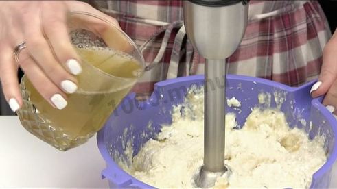 фитнес чизкейк с творогом, какао, бананами и овсянкой