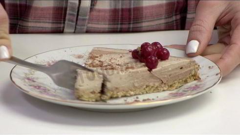 фитнес чизкейк с творогом, какао, бананами и овсянкой