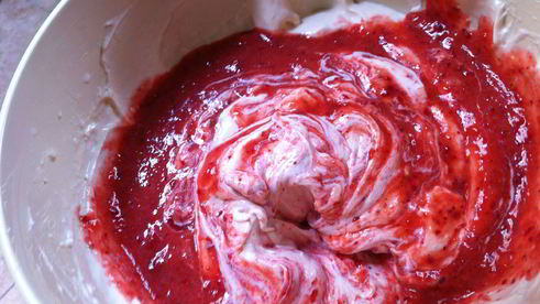 клубничные чизкейки