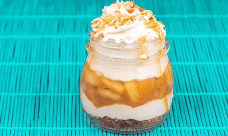 Рецепт яблочного чизкейка в баночках