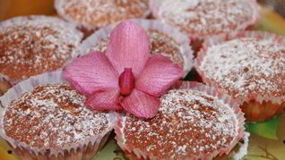 Ароматные кексы с цукатами