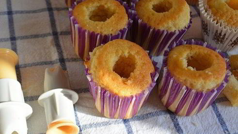 черничные капкейки с творожно-ягодной начинкой