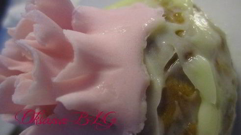 капкейки кофейно-ореховые цветочки