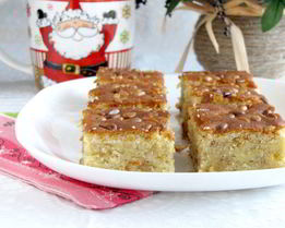 Кекс с кедровыми орешками