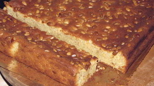 кекс с кедровыми орешками