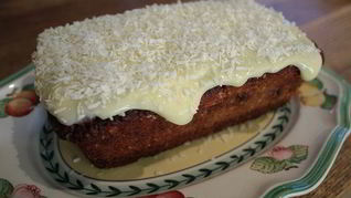 Кекс с папайей и орехами