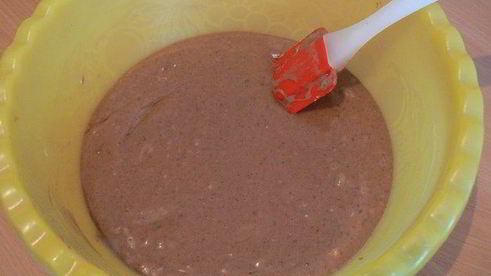 шоколадно-творожные кексы с брусникой