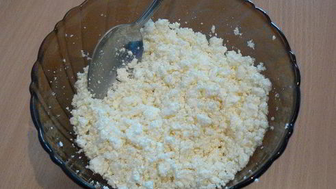 шоколадно-творожные кексы с брусникой