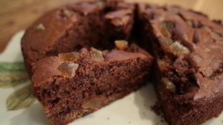 Шоколадный кекс с инжиром и имбирем