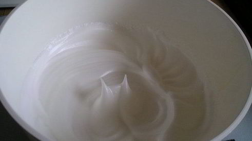 шоколадный кекс с кешью и физалисом