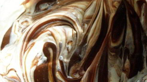 шоколадный кекс с мраморной глазурью