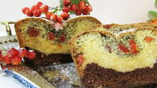 Трехслойный кекс с вяленым кизилом