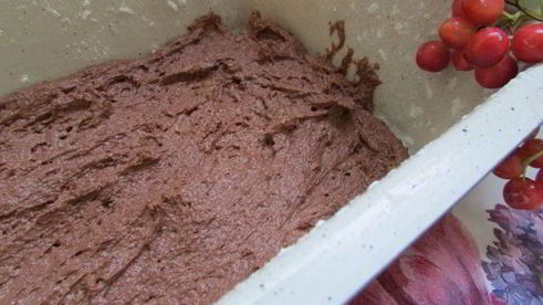 трехслойный кекс с вяленым кизилом