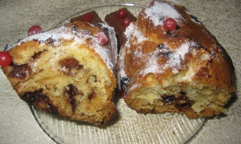 Рецепт ванильного кекса с шоколадом и брусникой