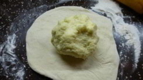 хачапури из слоеного дрожжевого теста