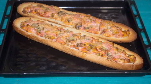 батон с начинкой