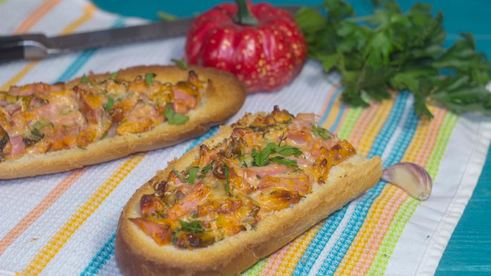 батон с начинкой