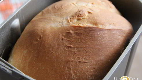 белый хлеб на сыворотке с яблочным пюре