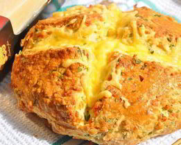 Большой сырный скон