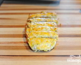 Чесночно-сырный хлеб