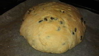 Домашний хлеб с маслинами