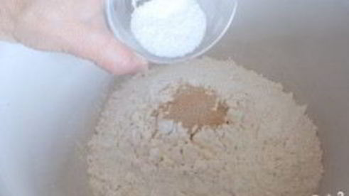 дрожжевой хлеб с клюквой