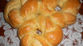 Греческий Пасхальный хлеб с анисом