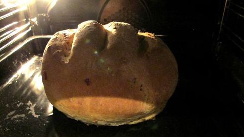 хлеб гороховый с грудинкой и луком