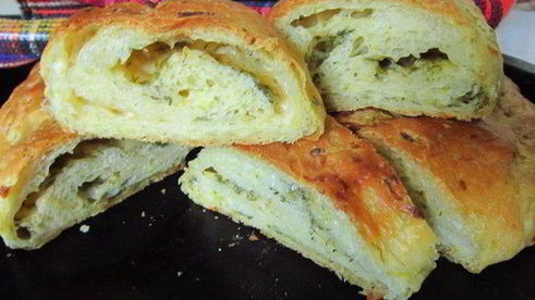 хлеб из кабачка с сыром и зеленью