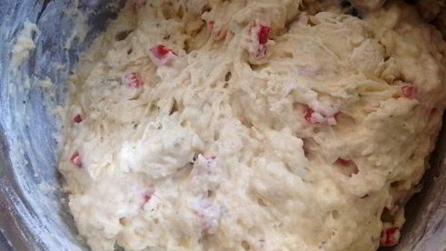 хлеб с оливками и пармезаном мотивы италии