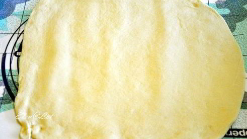 хлеб с пармезаном и итальянскими травами