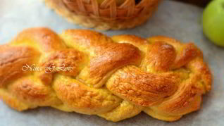 Пасхальный плетеный сладкий хлеб Шесть волокон