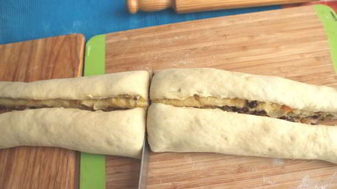 сдобный хлеб с сухофруктами