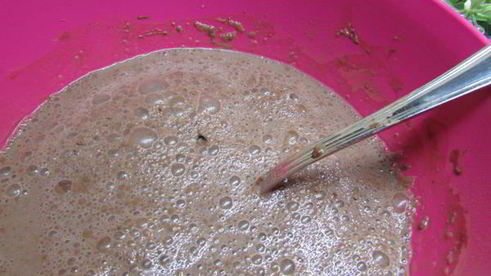 шоколадный хлеб с кунжутом и финиками