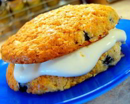 Сконы со свежей ягодой и маскарпоне