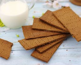 Тонкие ржаные хлебцы с отрубями и льняной мукой