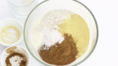 тонкие ржаные хлебцы с отрубями и льняной мукой