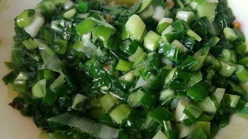 конвертики с перепелиным яйцом и зеленью