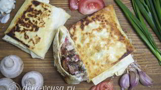 Лаваш с курицей и грибами