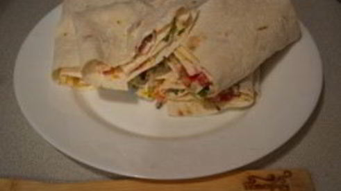 лаваш с начинкой, жаренный на сковороде