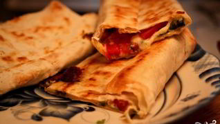 Лаваш с сулугуни и кинзой