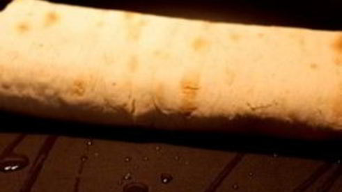 лаваш с сулугуни и кинзой