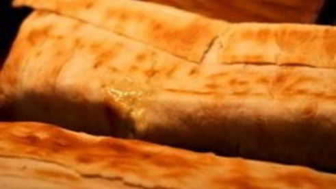 лаваш с сулугуни и кинзой