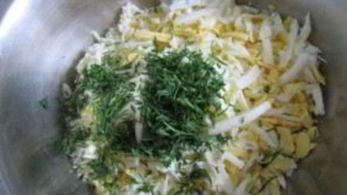 лаваш с сыром, яйцом и зеленью