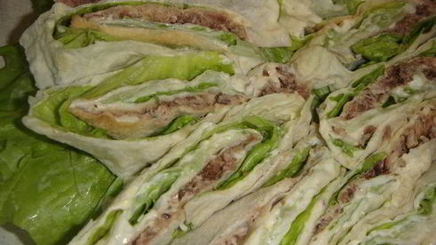 лаваш с тунцом