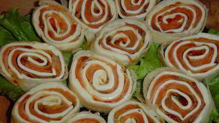 Рулеты из лаваша с икрой