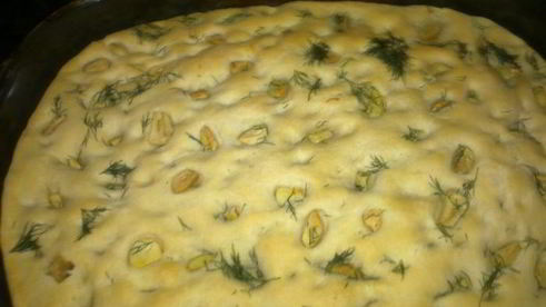 фокачча чесночная с чесночным соусом