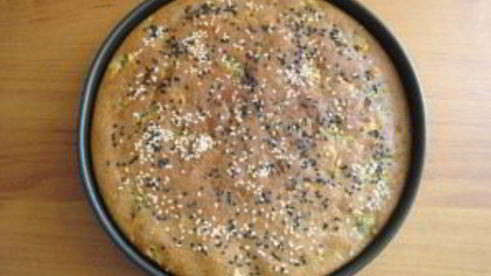 лепешка с отрубями, сыром и зеленью