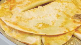 Лепешки с сыром на сковороде