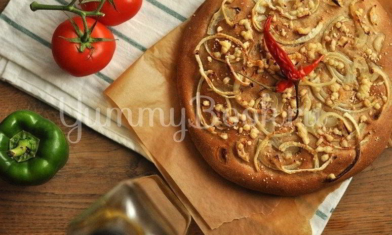 Рецепт луковой фокаччи с сыром